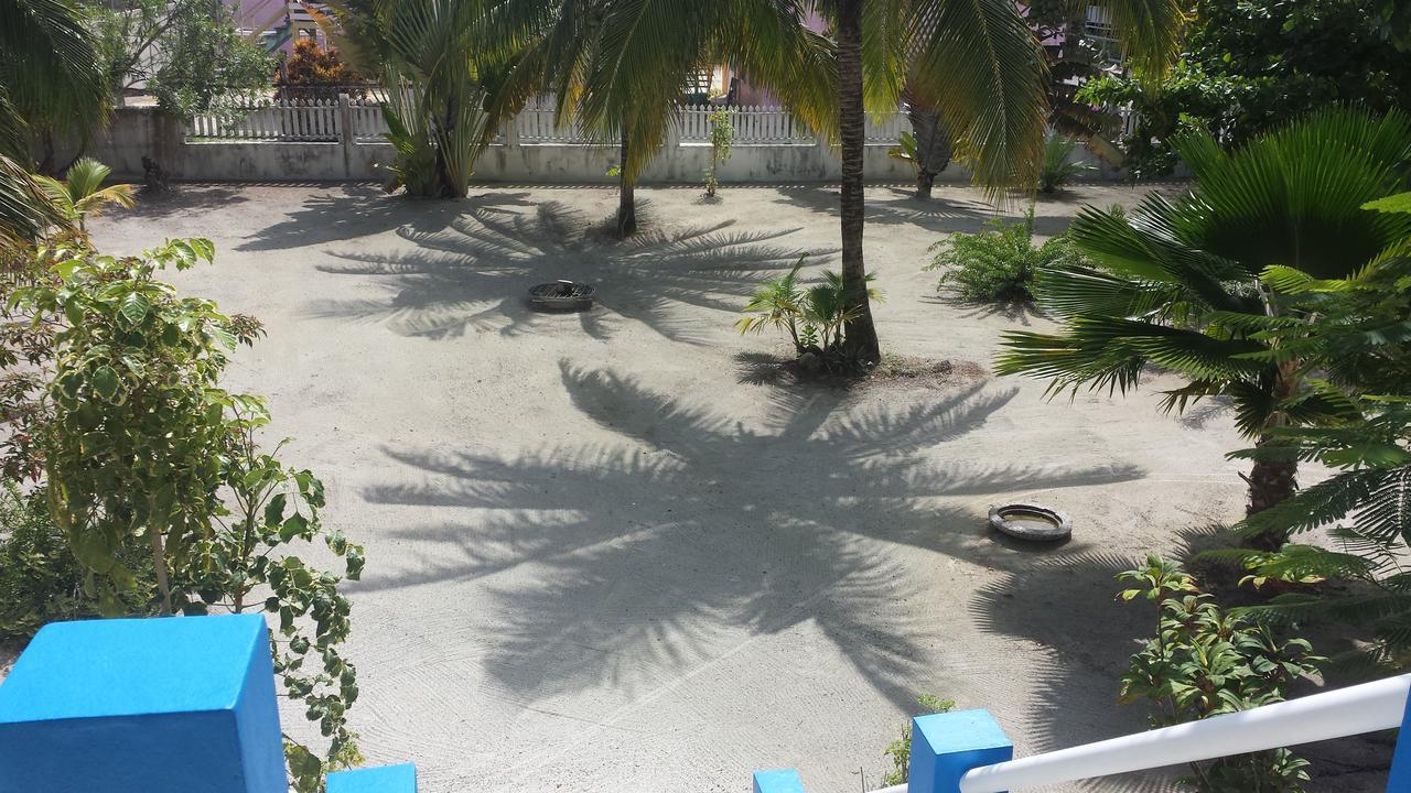 Jaguar Morning Star Hotel Caye Corker Exterior photo